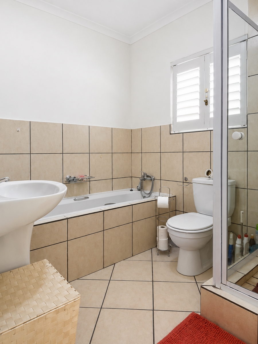 2 Bedroom Property for Sale in Burgundy Estate Western Cape